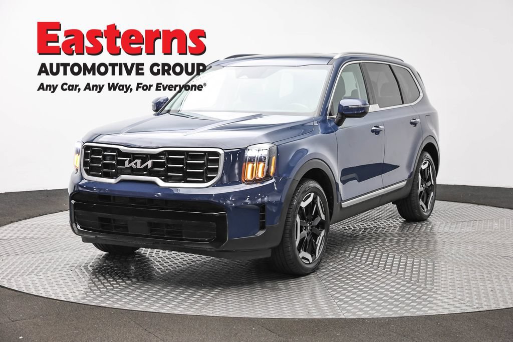 Used 2025 Kia Telluride S