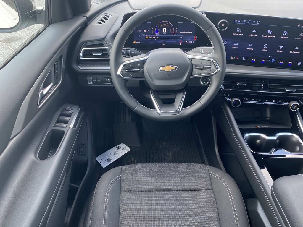 New 2026 Chevrolet Traverse LT w/ LPO, Floor Liner Package image 15