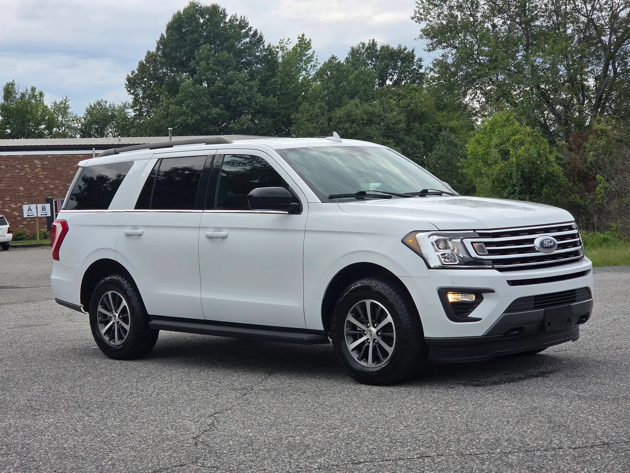 Used 2021 Ford Expedition XL AWD/4WD image 15