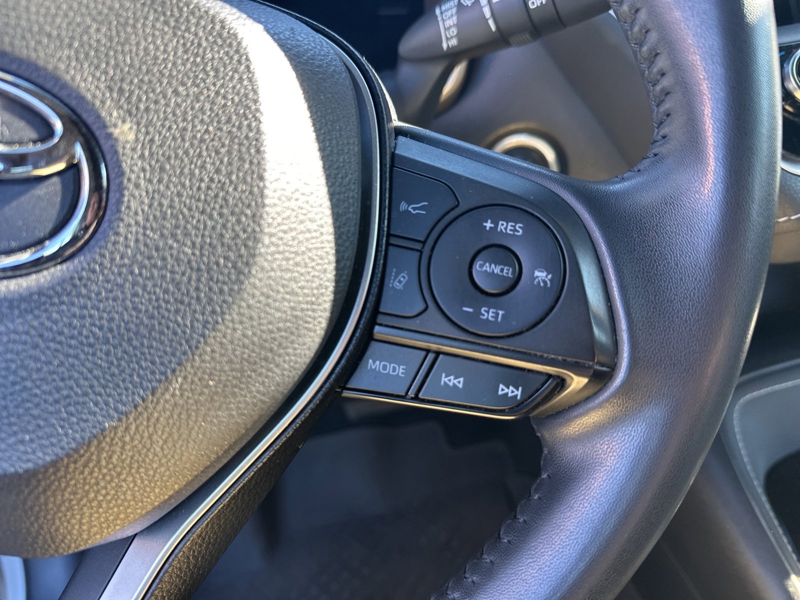 Used 2022 Toyota Corolla XSE image 9