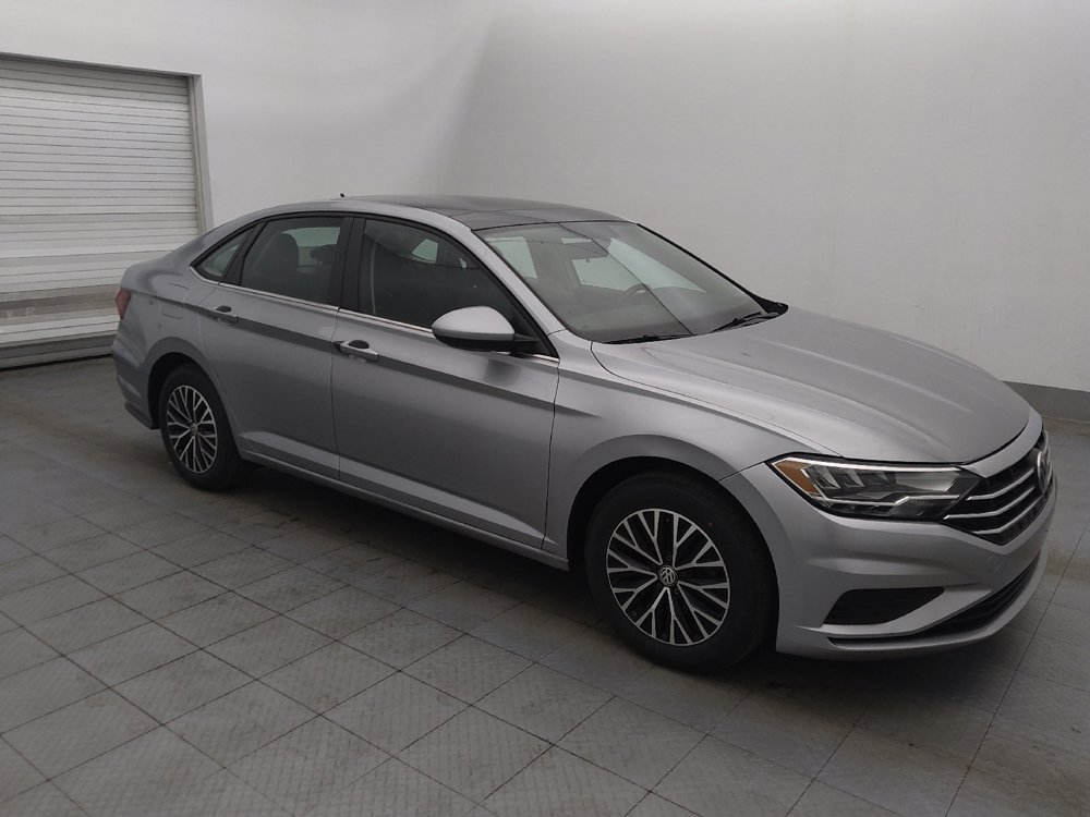 Used 2019 Volkswagen Jetta SE w/ Cold Weather Package FWD image 11