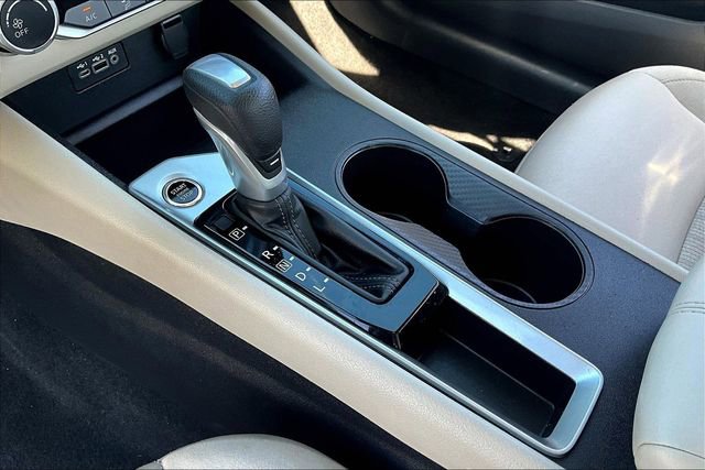 Used 2025 Nissan Altima 2.5 SV image 16