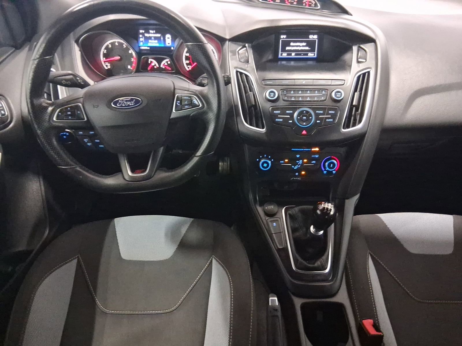 Used 2018 Ford Focus ST FWD image 20