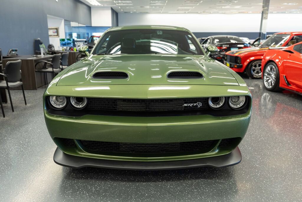 Used 2023 Dodge Challenger SRT Hellcat w/ Driver Convenience Group image 2