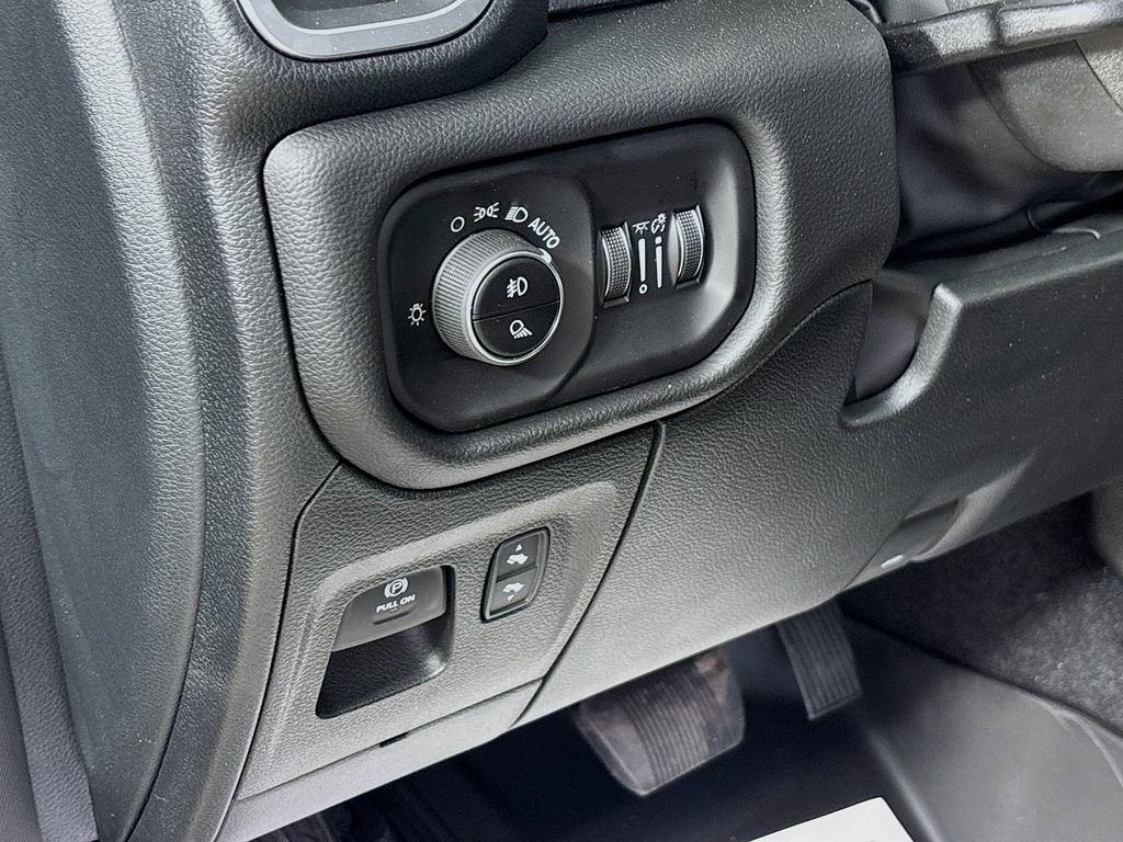 New 2026 RAM 1500 Big Horn AWD/4WD image 10