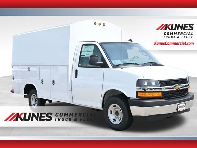 New 2025 Chevrolet Express 3500 w/ Power Convenience Package