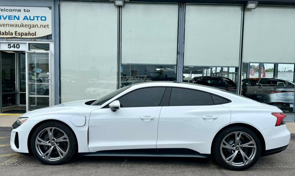 Used 2022 Audi e-tron GT Premium Plus AWD/4WD image 32