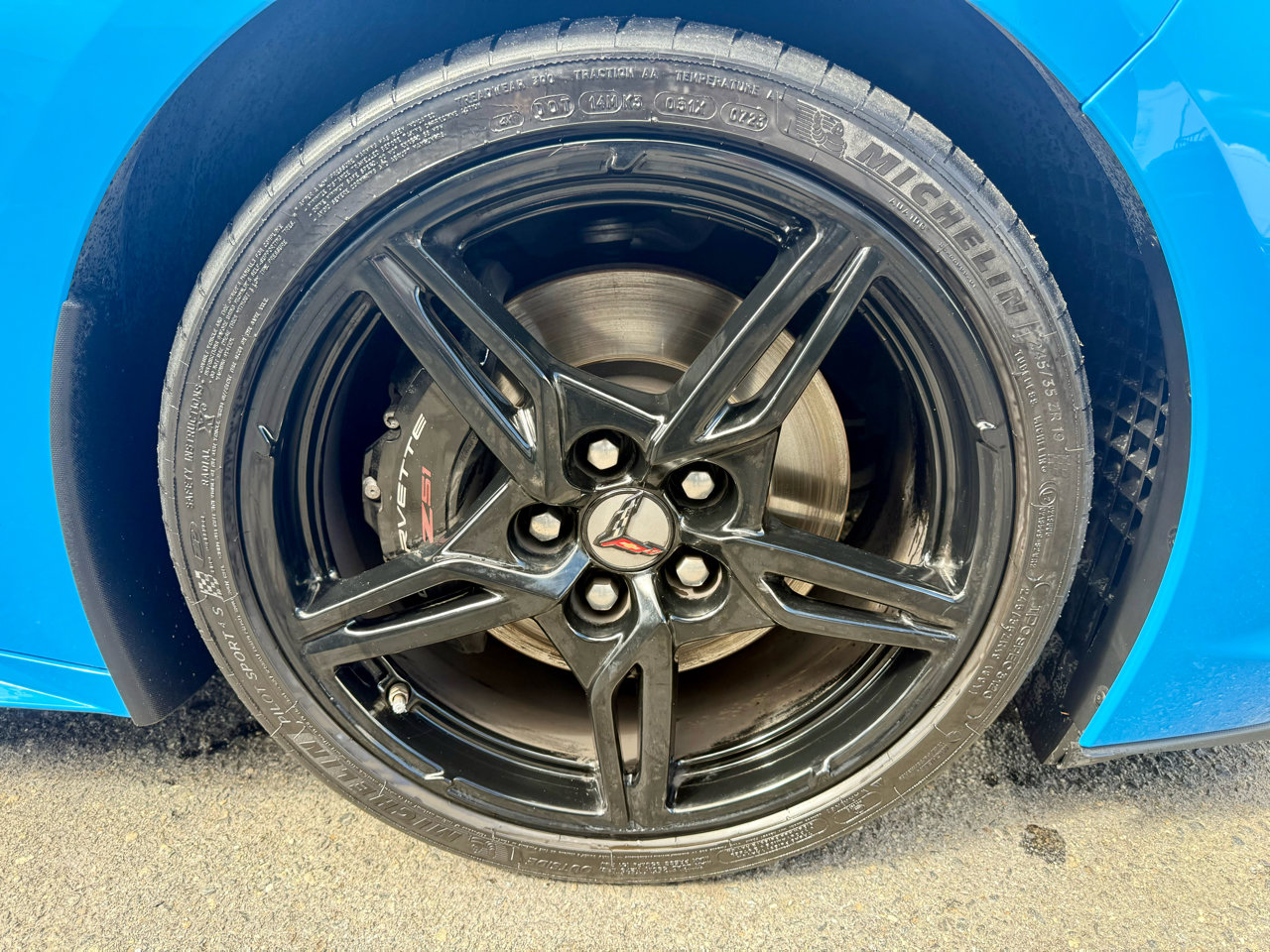 Used 2023 Chevrolet Corvette Stingray Convertible w/ Z51 Performance Package image 13