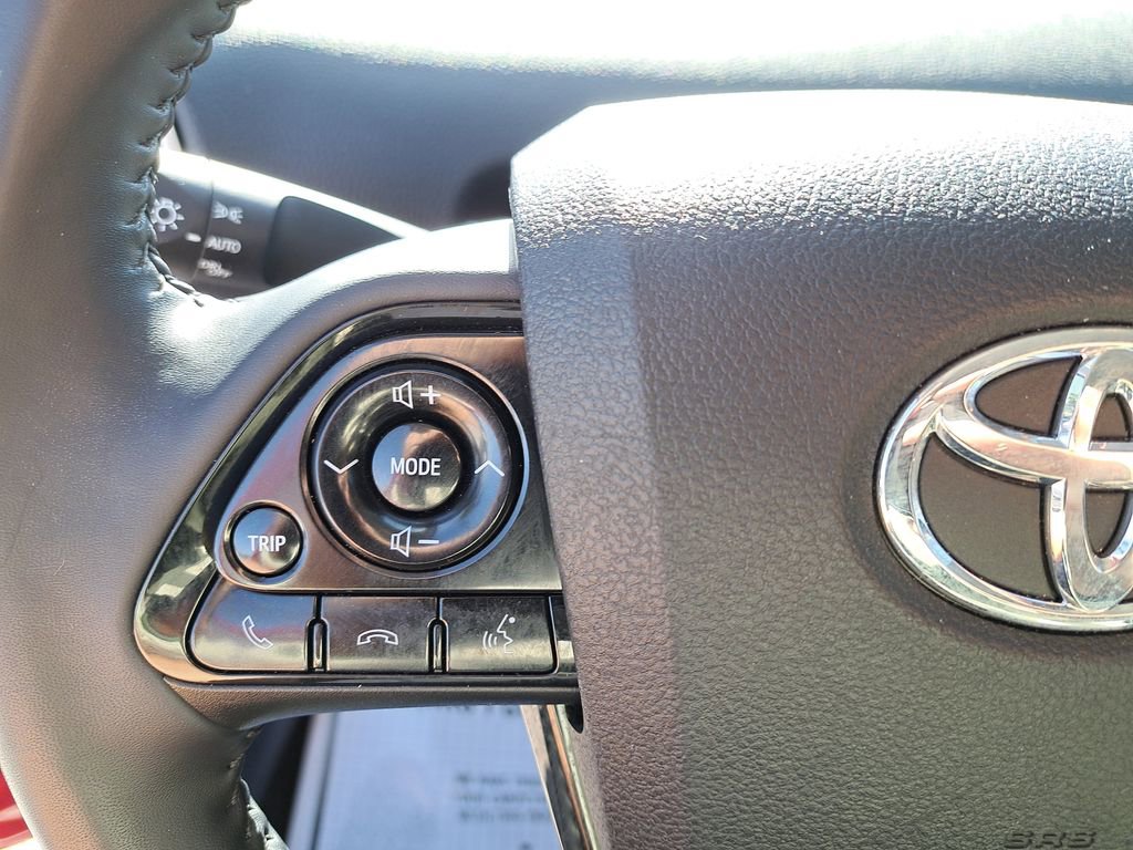 Certified 2021 Toyota Prius XLE w/ Premium Convenience Package image 19