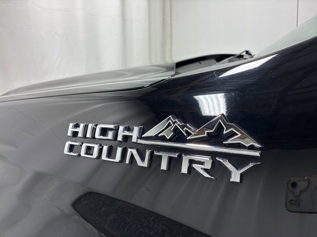 Used 2021 Chevrolet Silverado 1500 High Country w/ Technology Package image 9