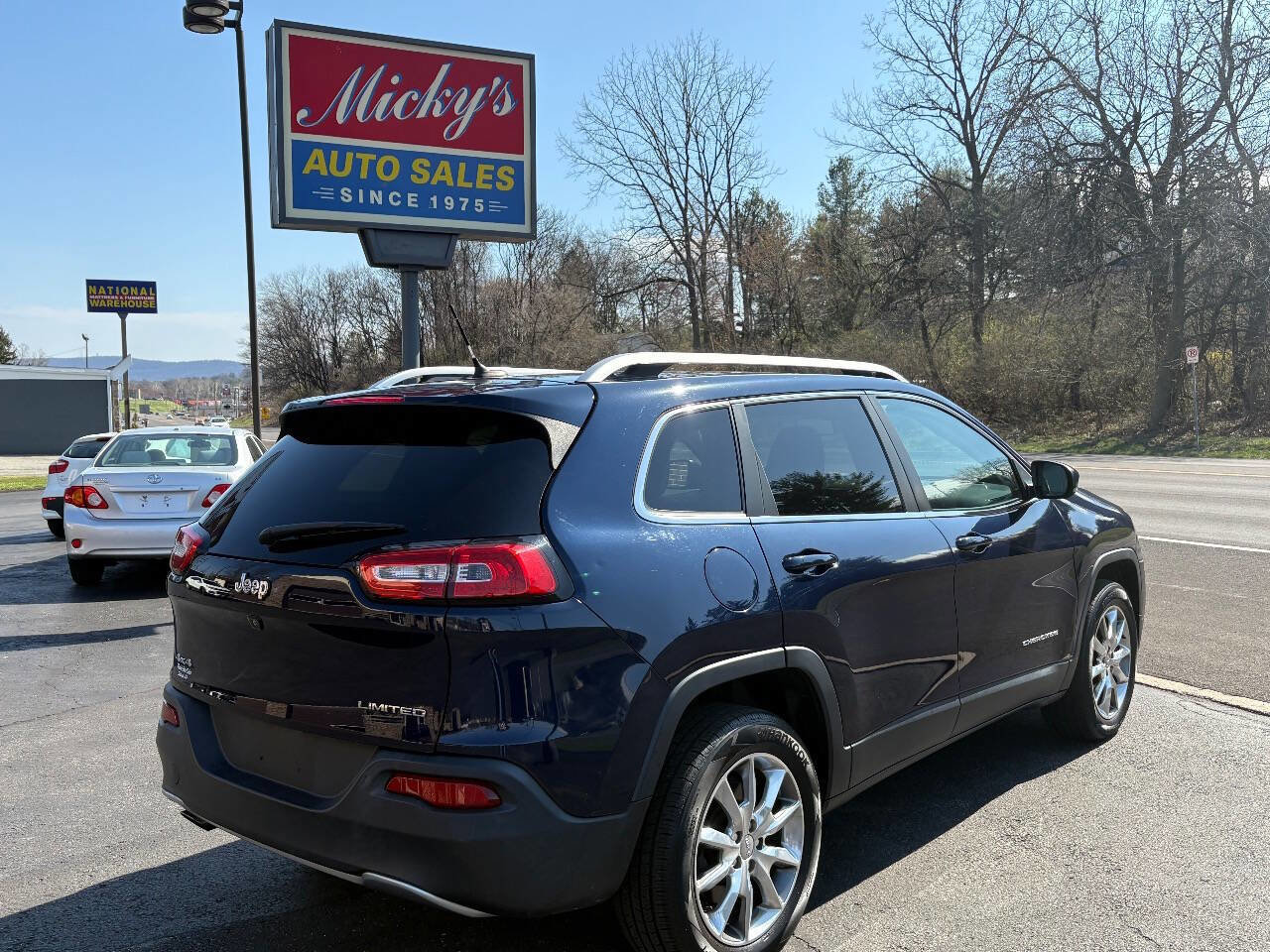 Used 2014 Jeep Cherokee Limited image 2