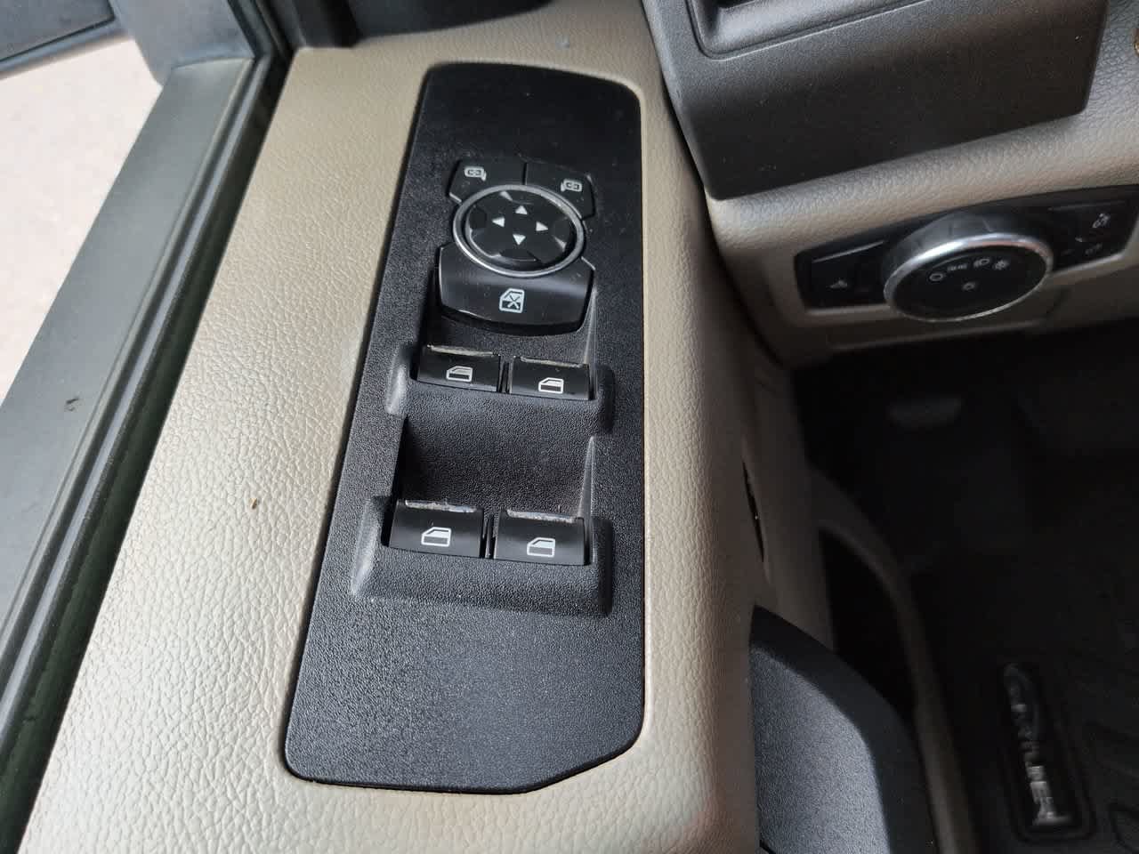 Used 2019 Ford F250 XL w/ Power Equipment Group AWD/4WD image 22