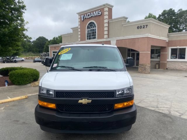 Used 2022 Chevrolet Express 3500 Extended w/ Driver Convenience Package RWD image 2