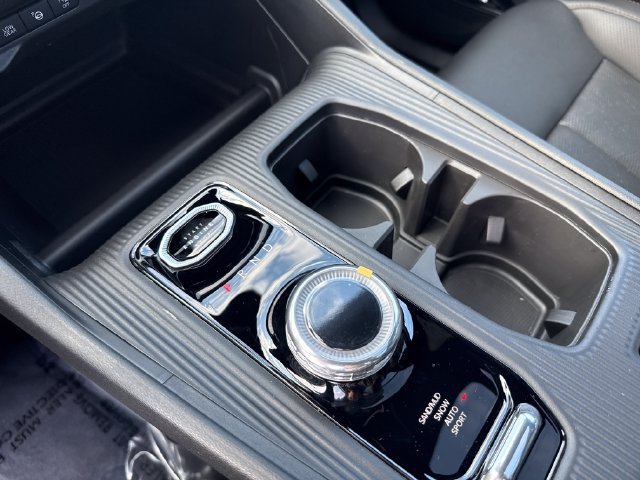 New 2026 Jeep Cherokee Overland w/ Advanced Pro Tech Group AWD/4WD image 26