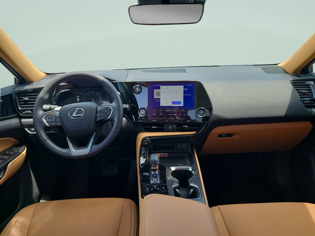 Used 2025 Lexus NX 250 FWD w/ Towing Package (2000 Lbs) image 11