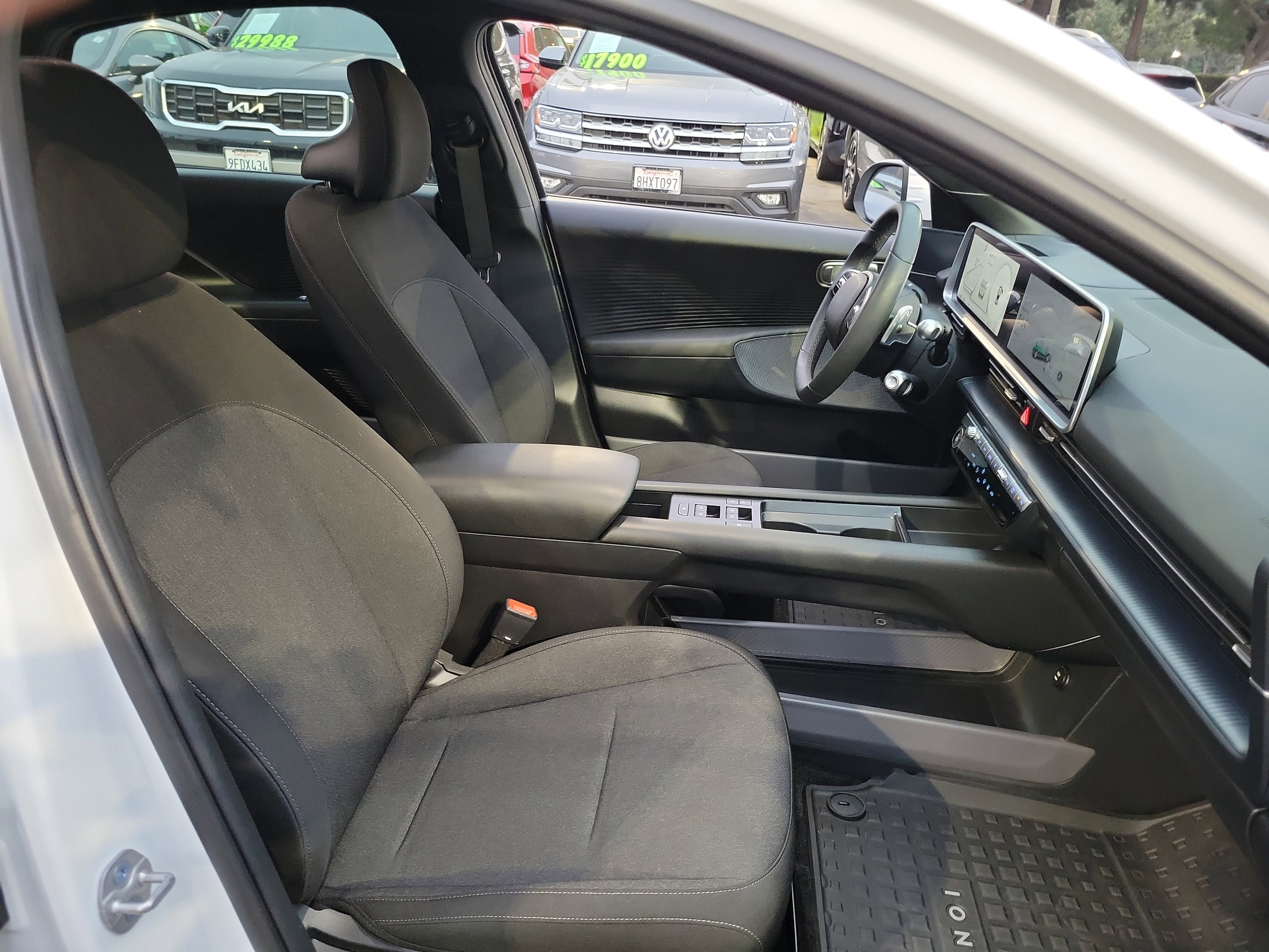 Certified 2025 Hyundai Ioniq 6 SE image 19