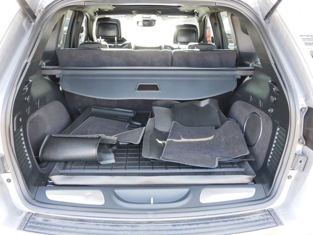 Used 2019 Jeep Grand Cherokee High Altitude AWD/4WD image 14