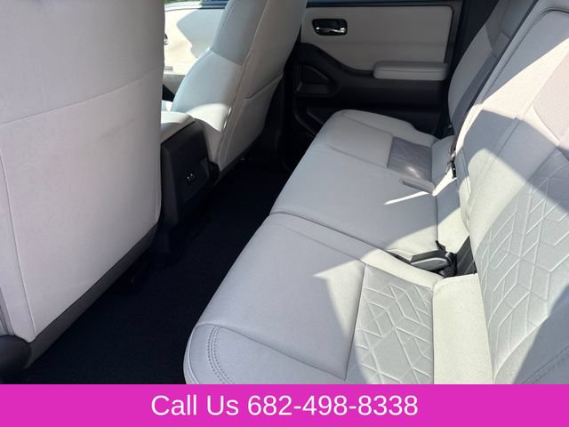 Used 2025 Nissan Frontier SV w/ Tow Package AWD/4WD image 16