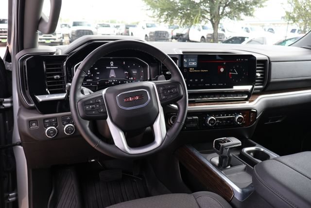 Used 2025 GMC Sierra 1500 Elevation w/ Preferred Package AWD/4WD image 10