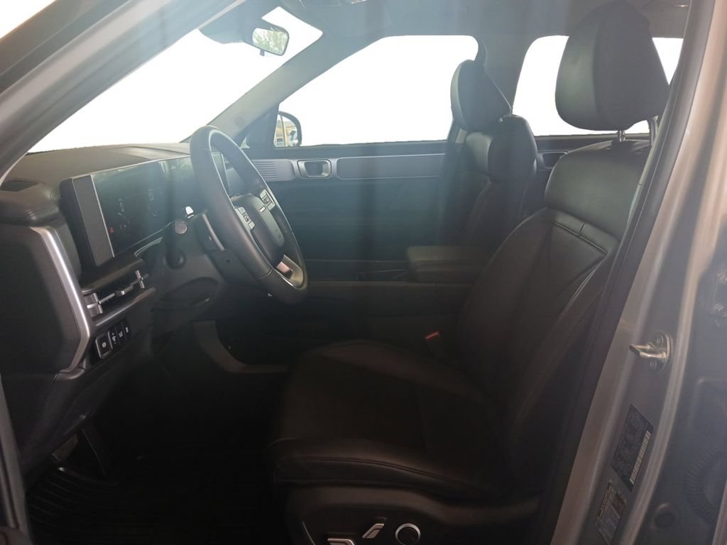 Certified 2025 Hyundai Santa Fe SEL FWD image 12