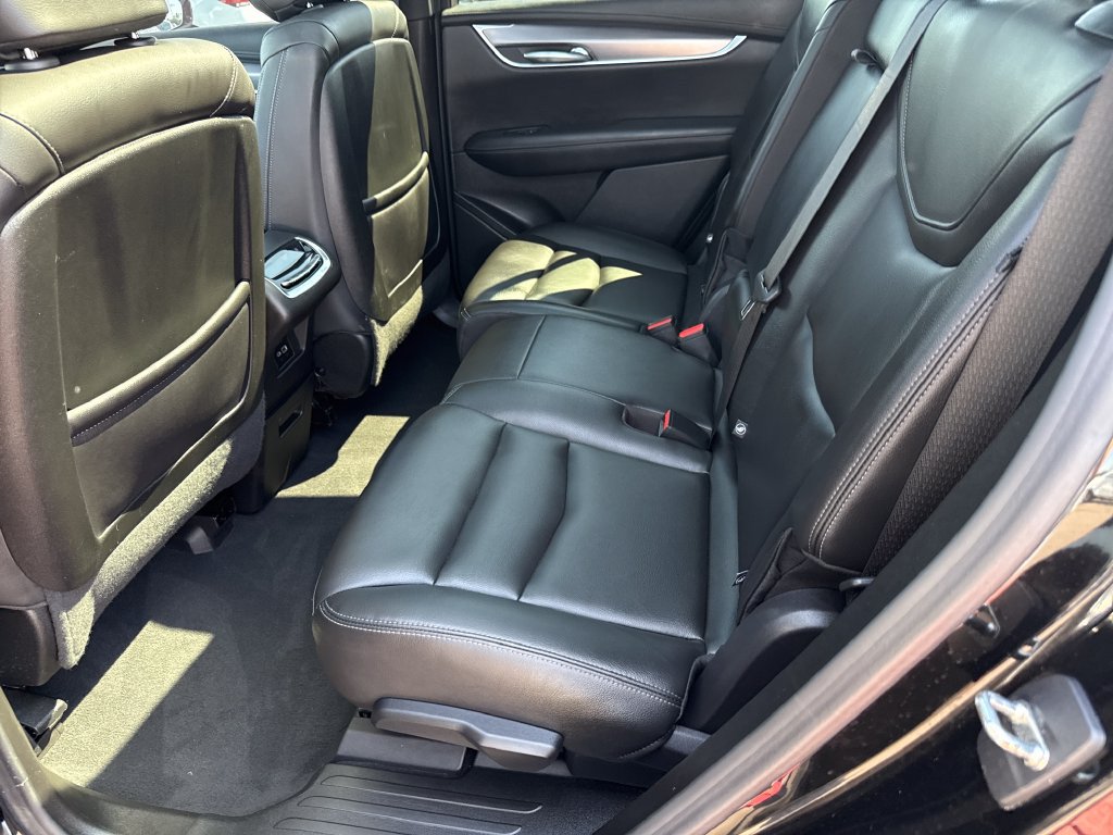 Used 2023 Cadillac XT6 Luxury AWD/4WD image 25