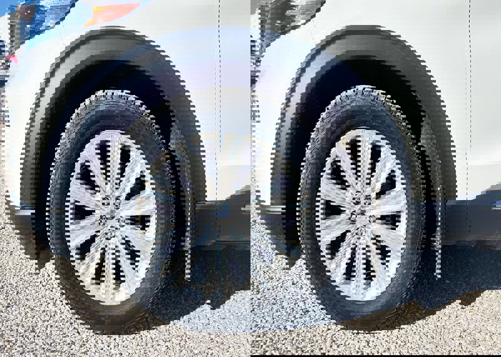 Certified 2020 Ford Explorer Limited image 16