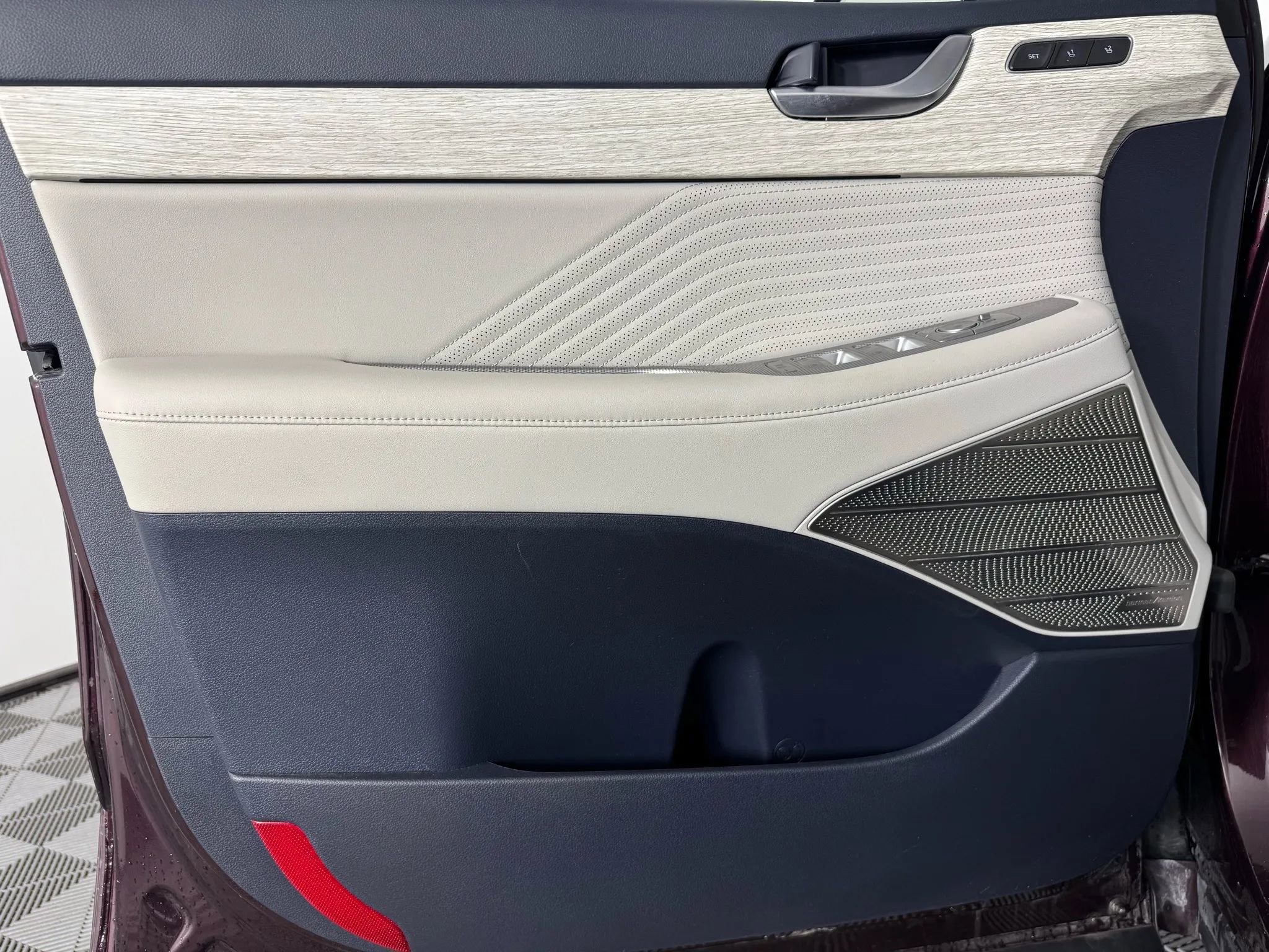 Used 2023 Hyundai Palisade Calligraphy w/ Cargo Package image 44