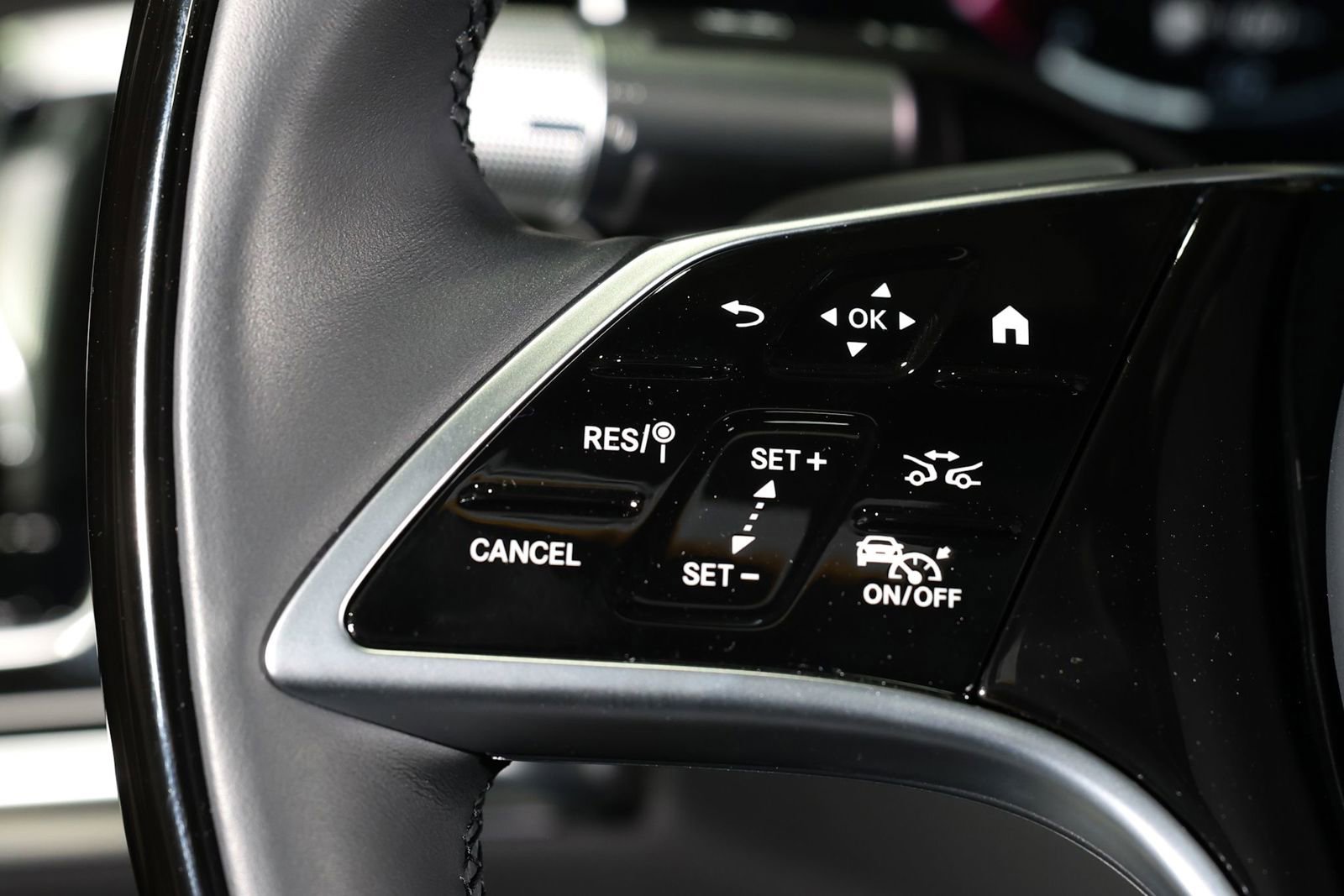Used 2024 Mercedes-Benz Maybach S 580 4MATIC image 49