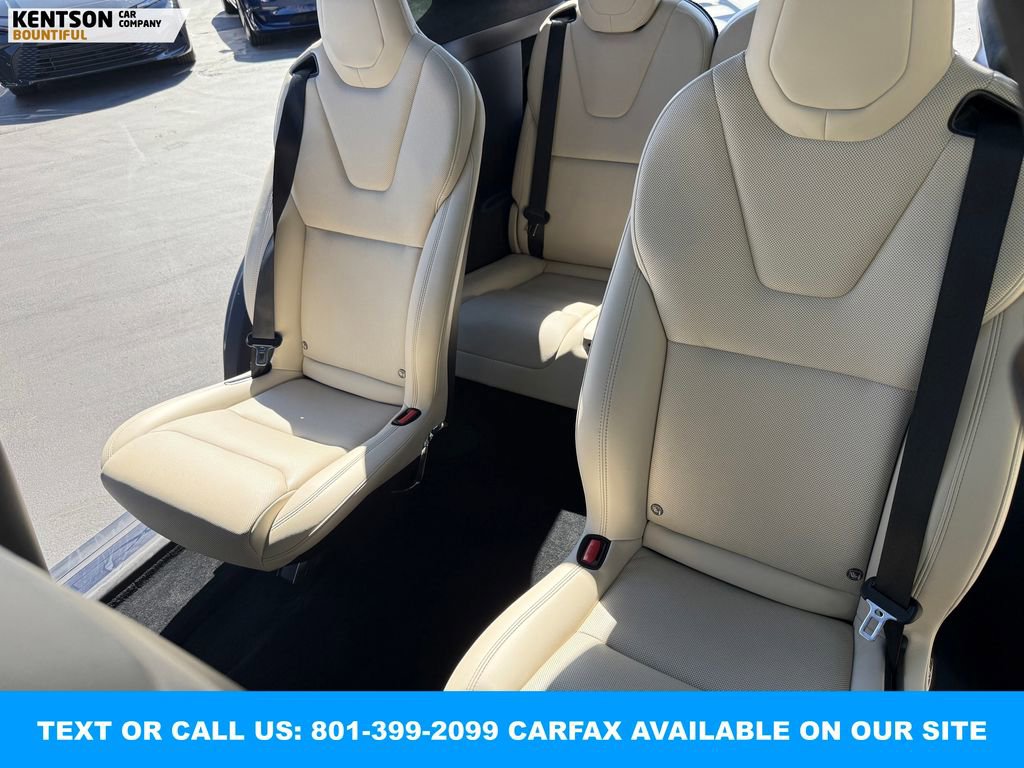 Used 2023 Tesla Model X image 32
