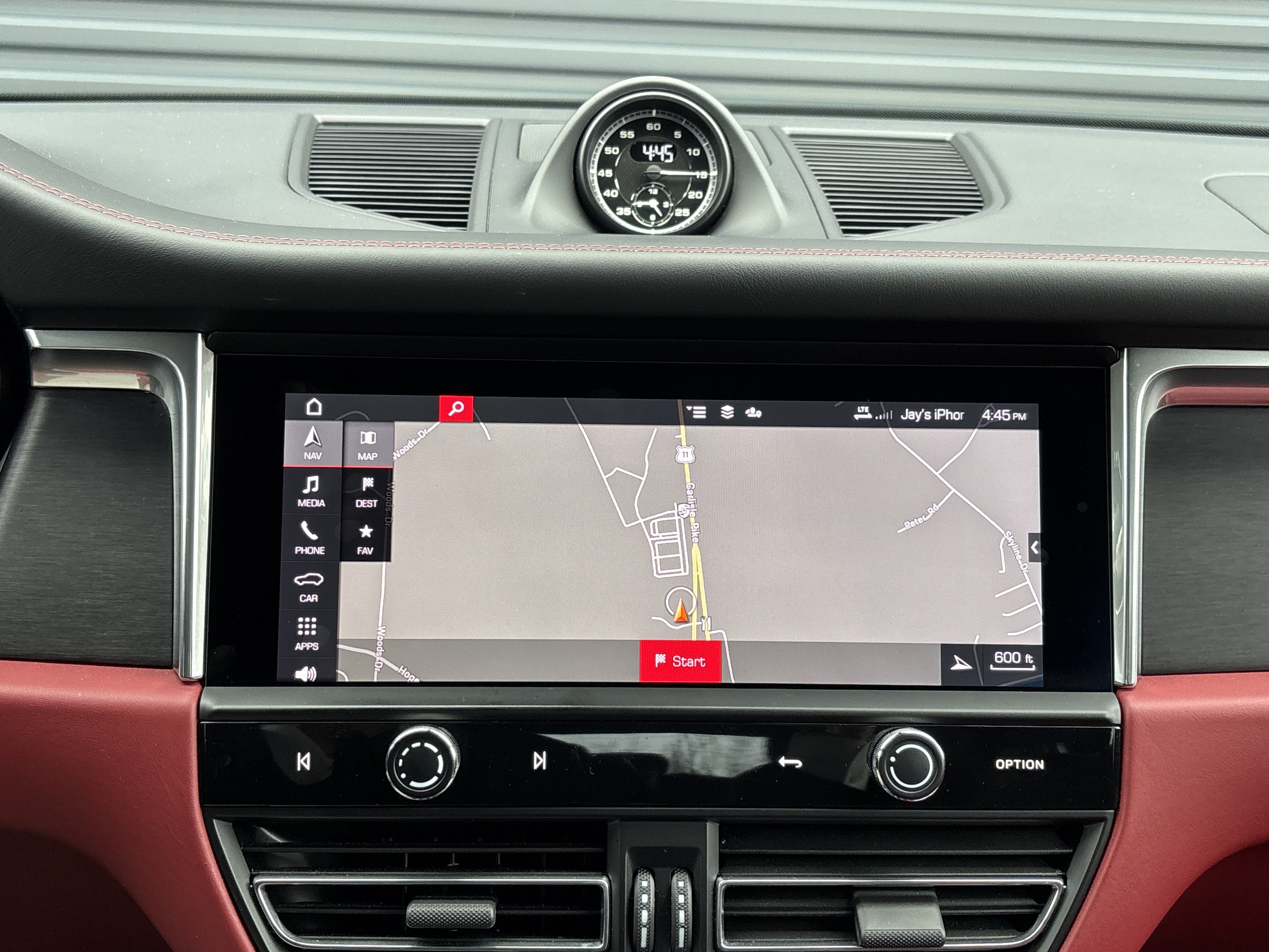 Certified 2025 Porsche Macan GTS AWD/4WD image 18