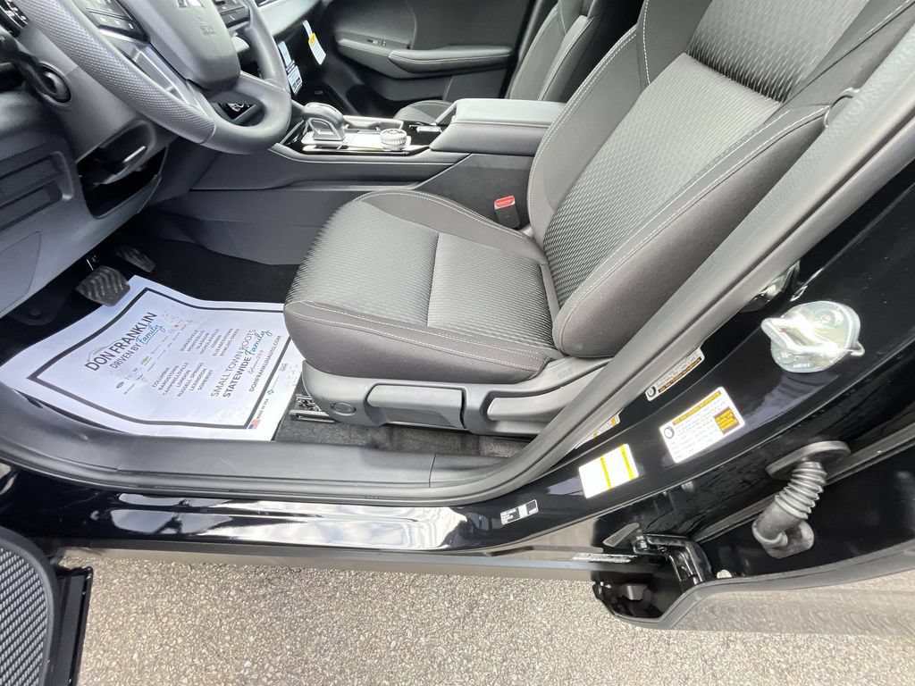 New 2026 Mitsubishi Outlander ES FWD image 12