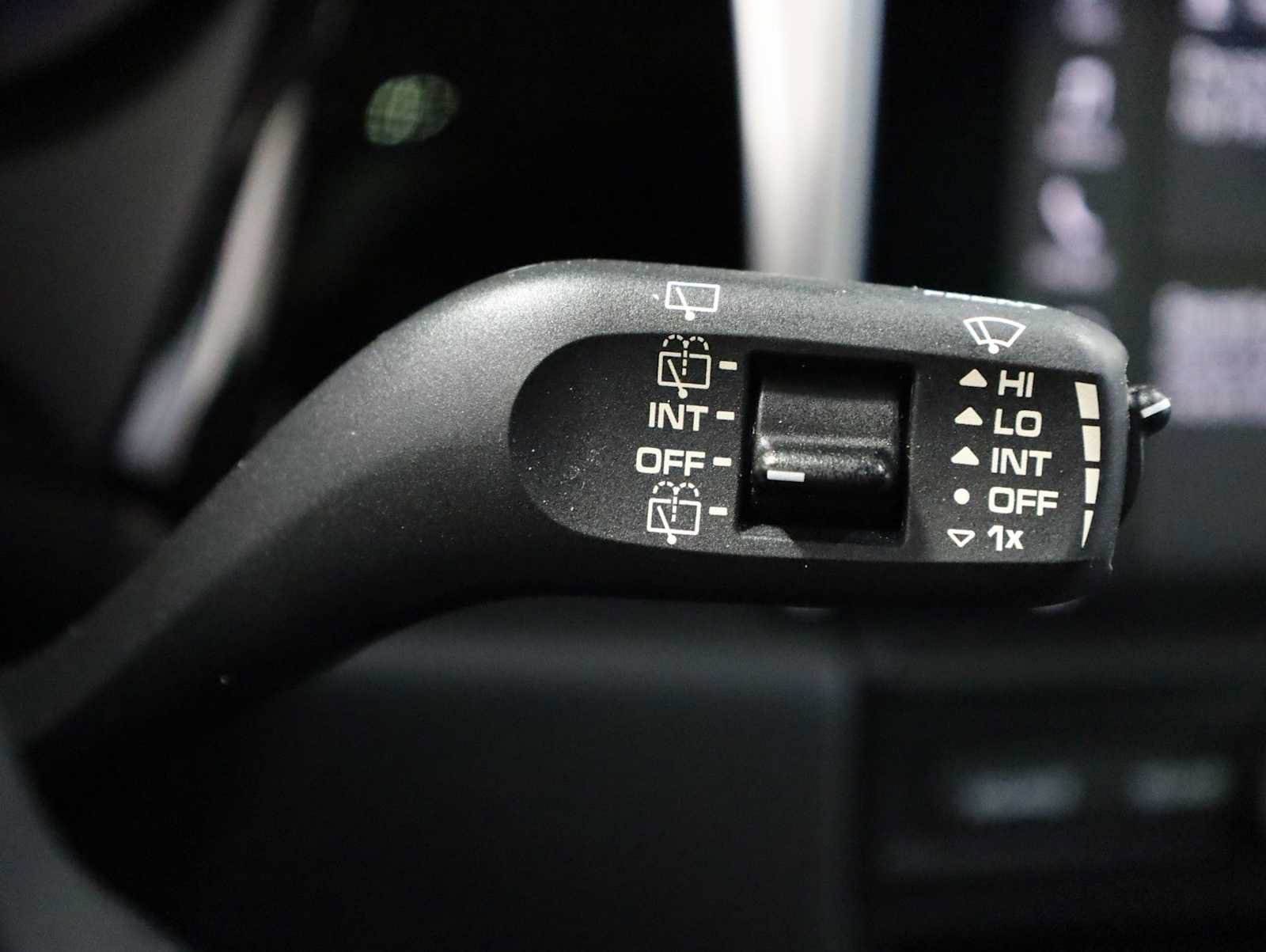 Used 2020 Porsche Macan GTS AWD/4WD image 29