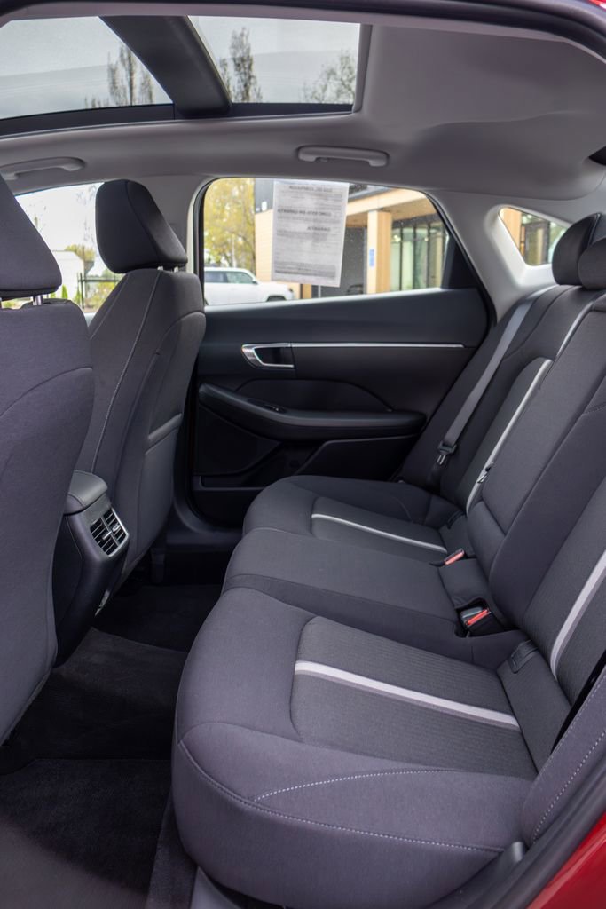 Certified 2023 Hyundai Sonata SEL w/ Convenience Package image 14