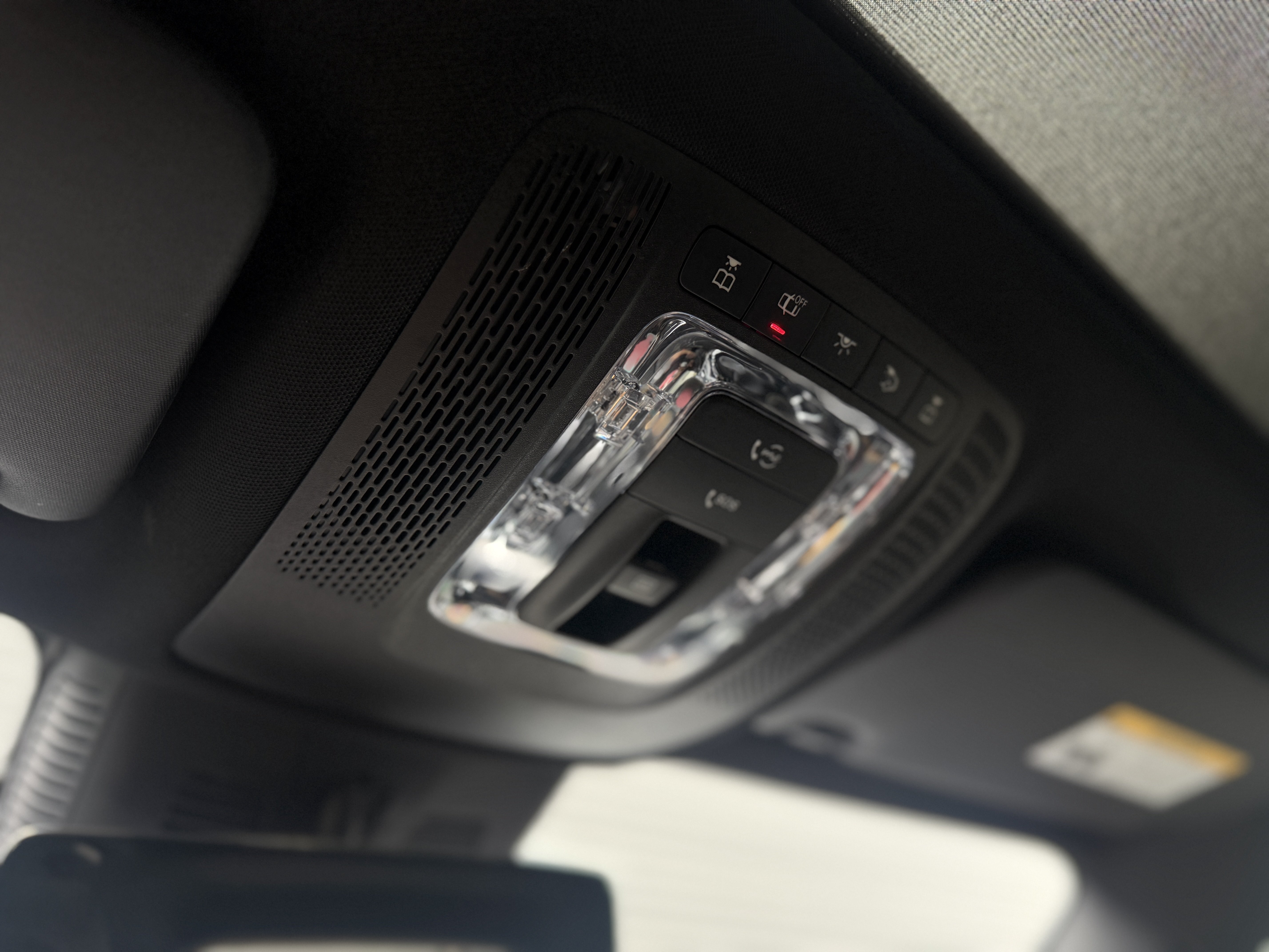 Used 2024 Mercedes-Benz GLB 250 image 29
