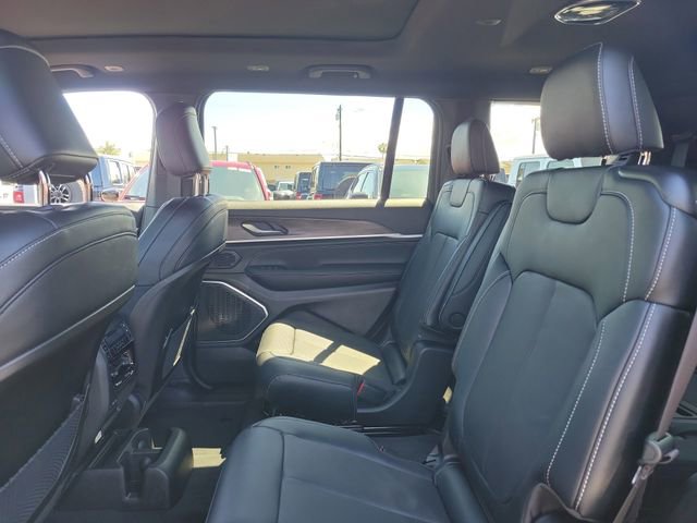 New 2026 Jeep Grand Cherokee L Limited AWD/4WD image 11