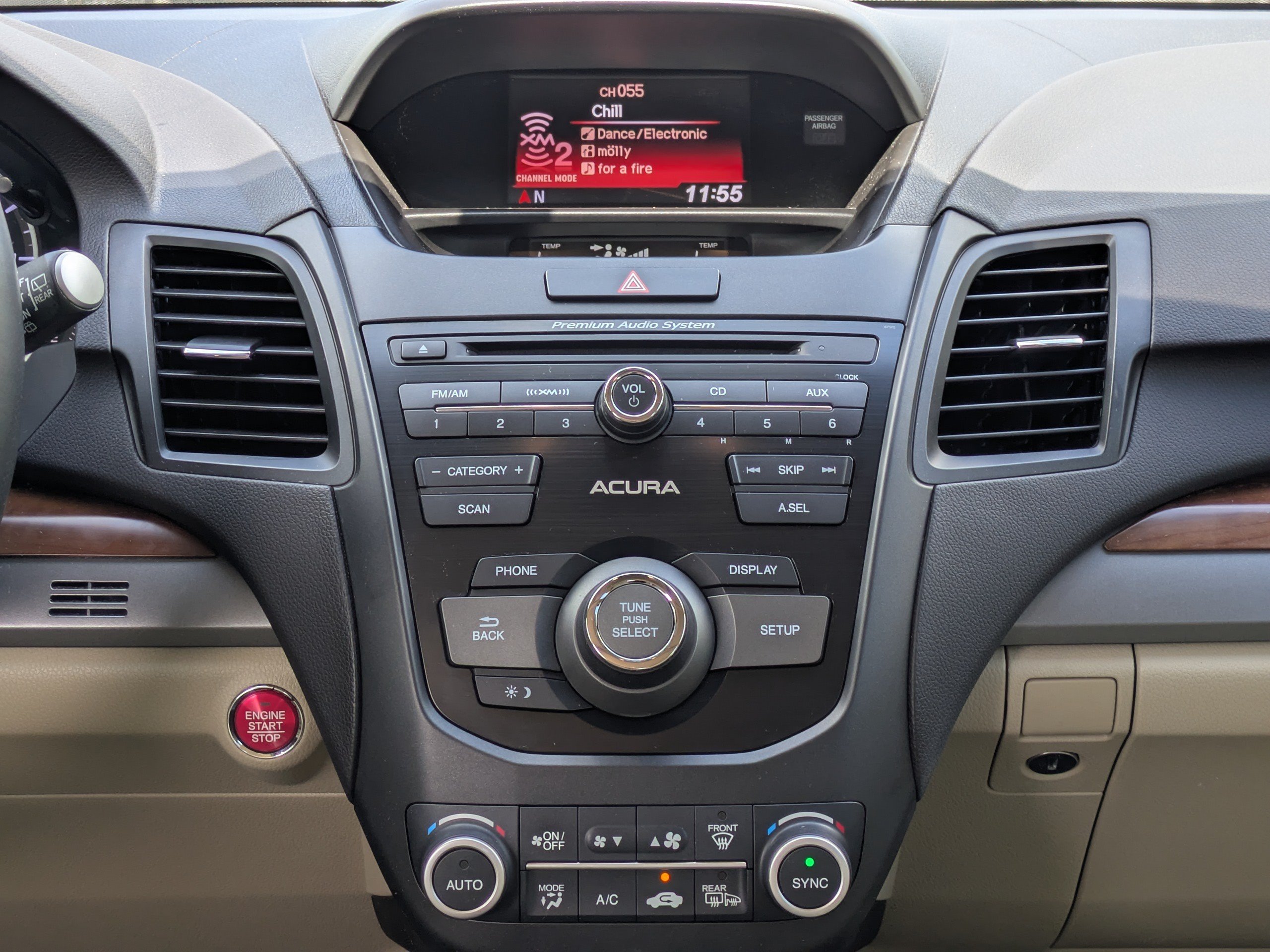 Used 2017 Acura RDX w/ AcuraWatch Plus Package FWD image 17