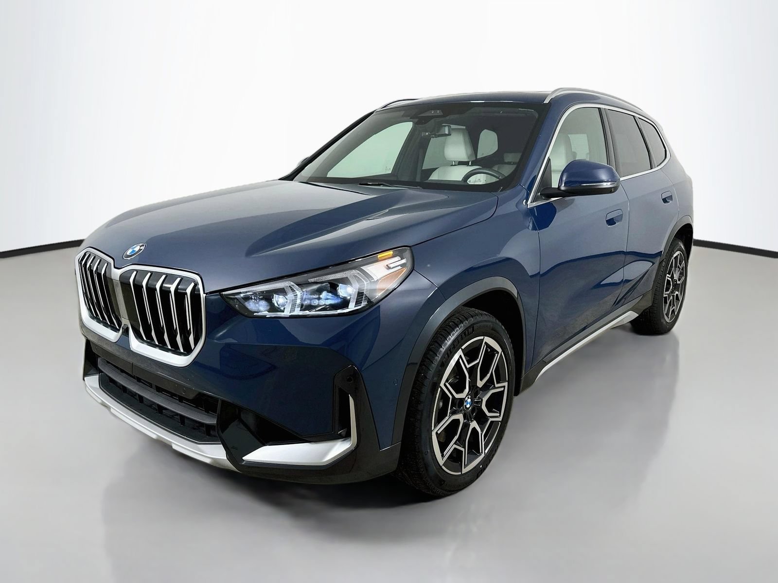 Used 2026 BMW X1 xDrive28i w/ Technology Package