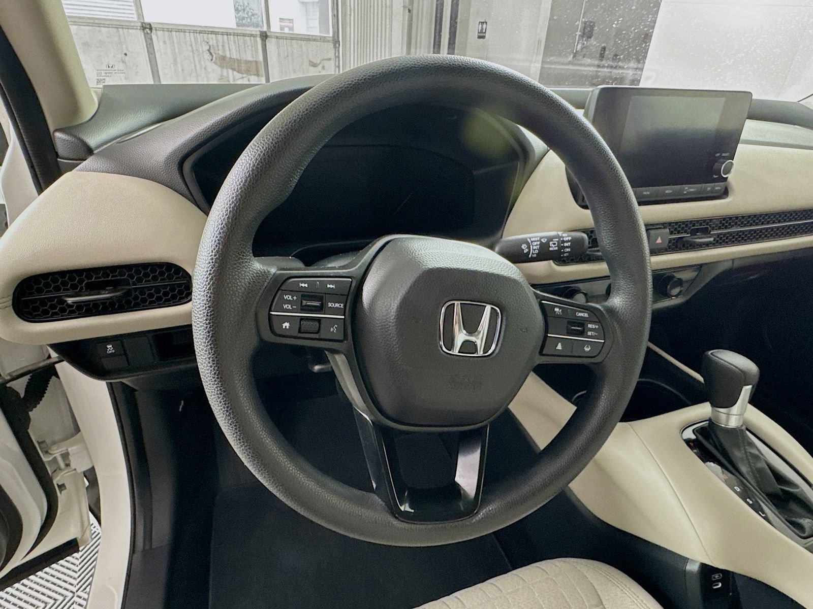 Used 2024 Honda HR-V LX image 8