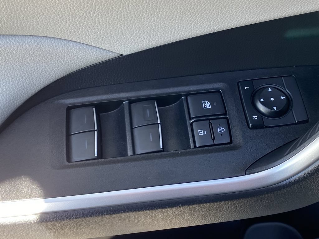 Certified 2025 Toyota RAV4 XLE w/ Convenience Package FWD image 24