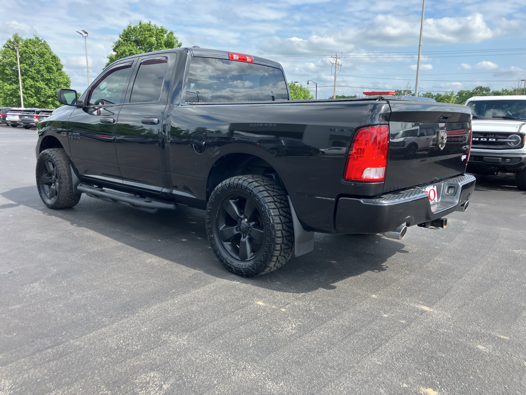 Used 2018 RAM 1500 Express w/ Black Ram 1500 Express Group AWD/4WD image 4