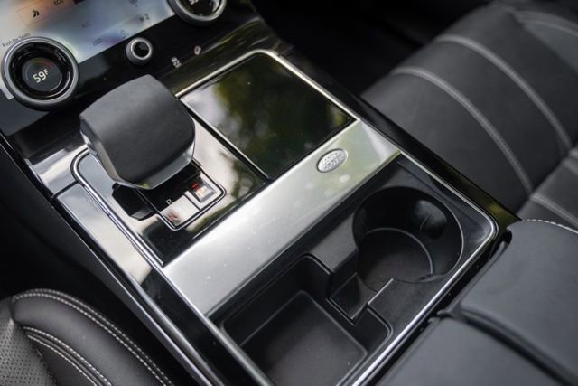 Used 2022 Land Rover Range Rover Velar S AWD/4WD image 37