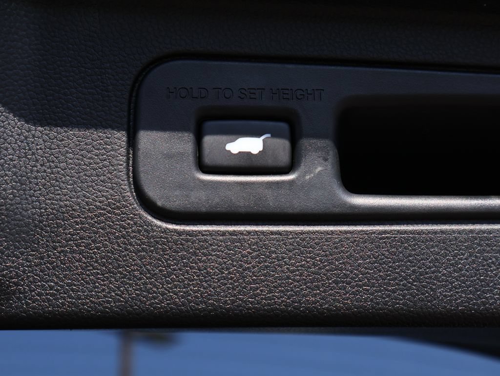 Certified 2025 Honda Pilot TrailSport image 17