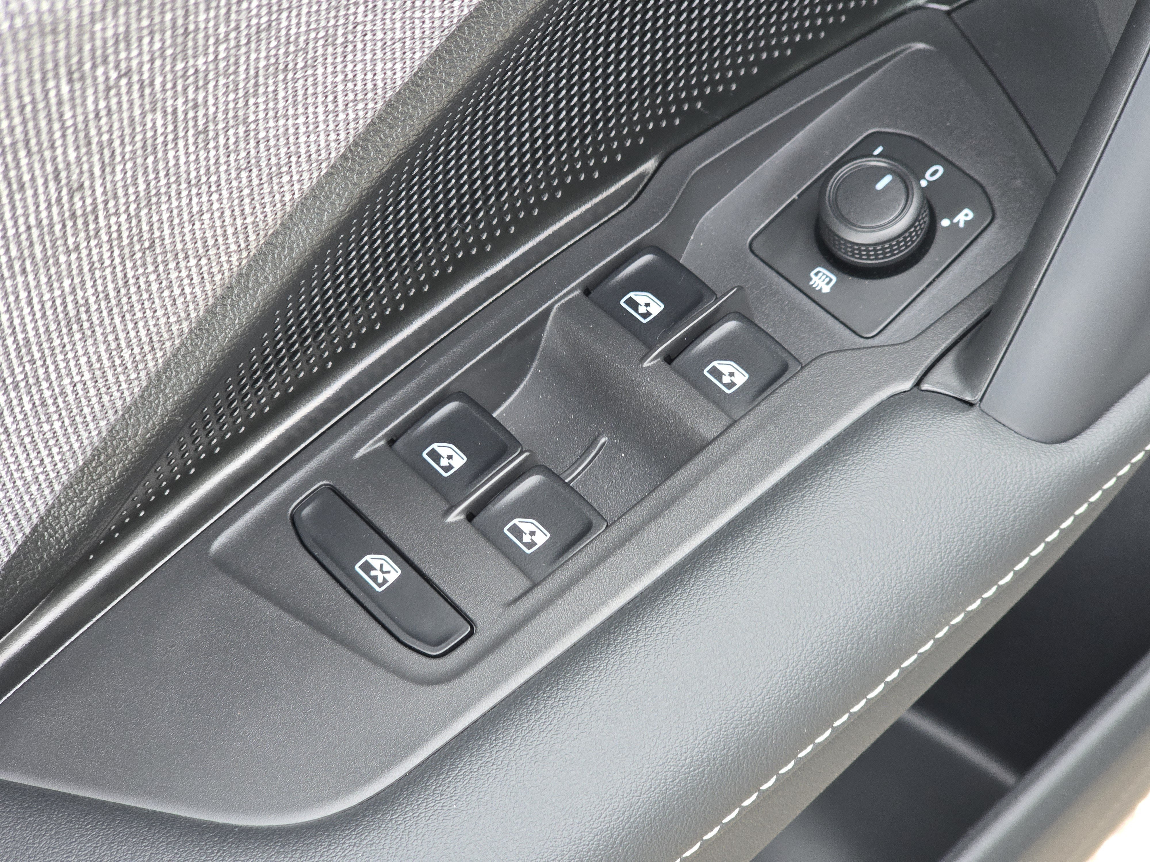 New 2026 Volkswagen Tiguan S AWD/4WD image 23