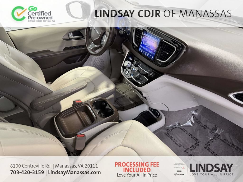 Certified 2017 Chrysler Pacifica Touring-L w/ Tire & Wheel Group FWD image 15