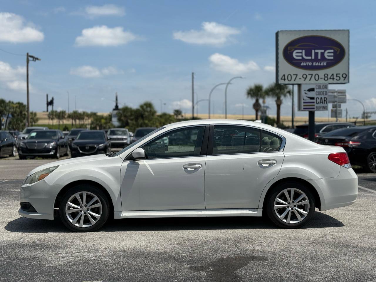 Used 2014 Subaru Legacy 2.5i Premium AWD/4WD image 2