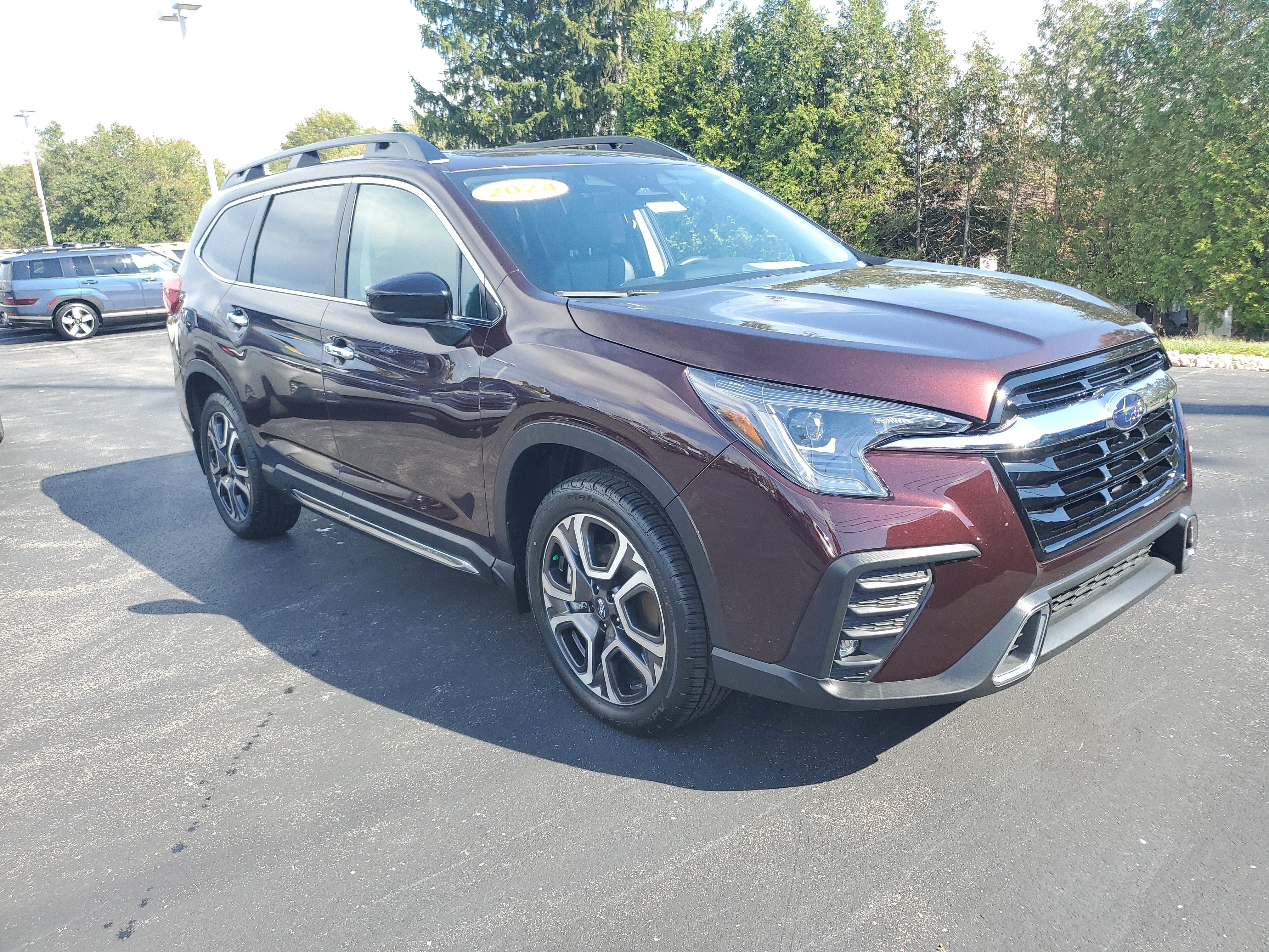 Used 2024 Subaru Ascent Touring w/ Popular Package #2 AWD/4WD image 4