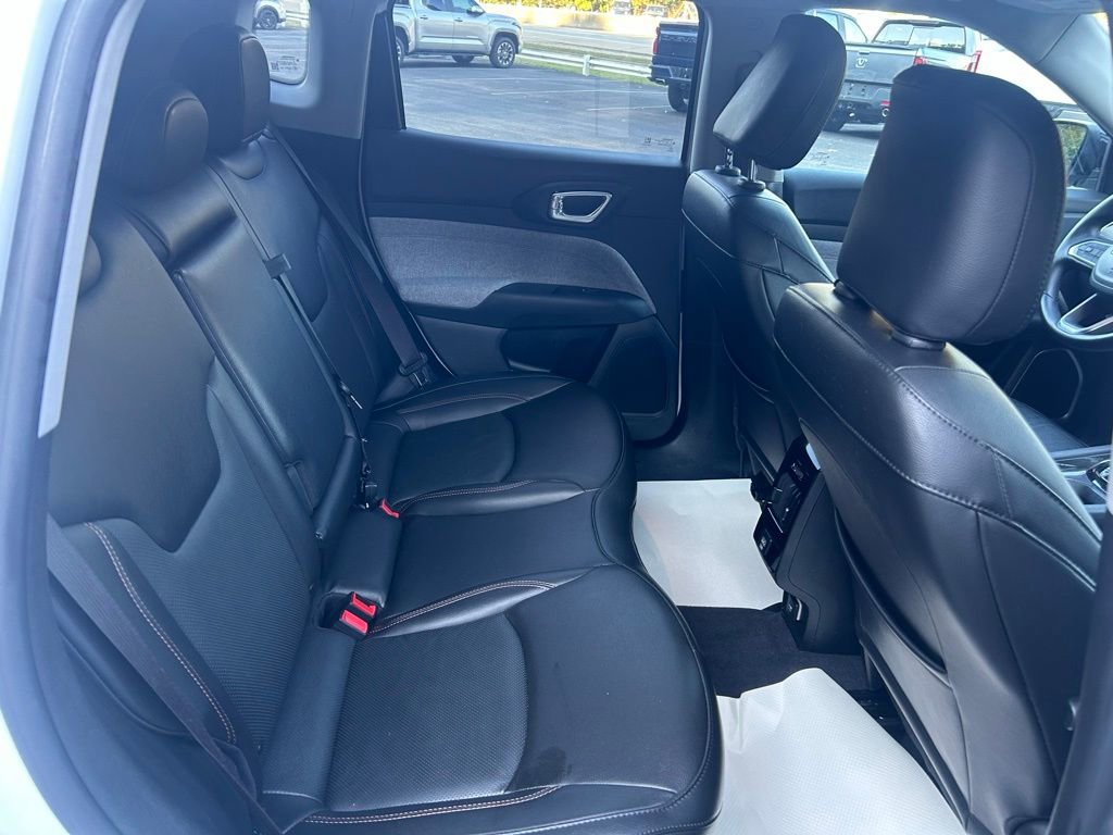 Used 2022 Jeep Compass Latitude image 18