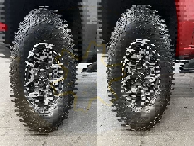 Certified 2023 Chevrolet Colorado ZR2 w/ ZR2 Convenience Package III image 33