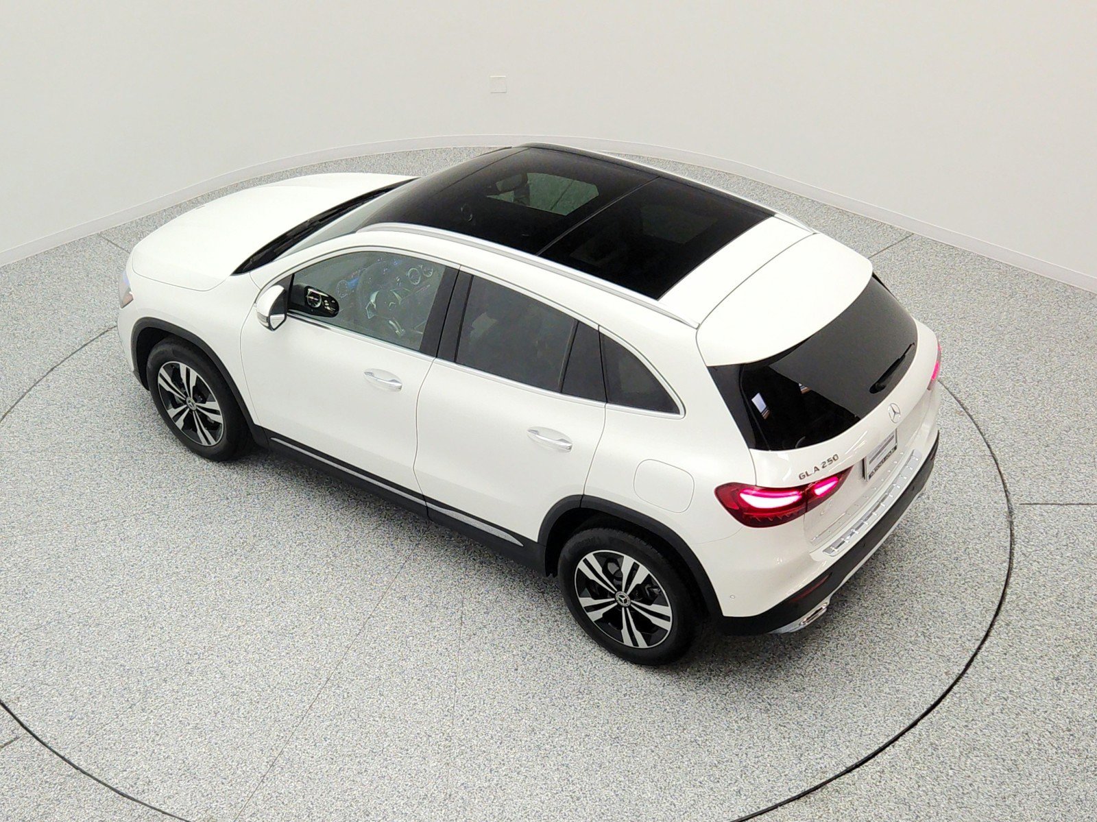 Certified 2026 Mercedes-Benz GLA 250 image 29