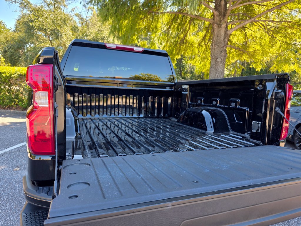 Certified 2025 Chevrolet Silverado 1500 Custom RWD image 34